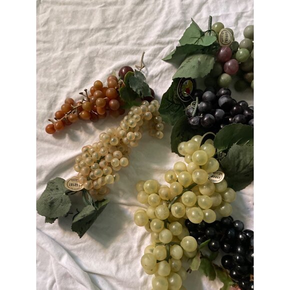 Artificial Grapevine Clusters With Leaves - Mixed Colors & Sizes - Home Decor Cr - Picture 3 of 16